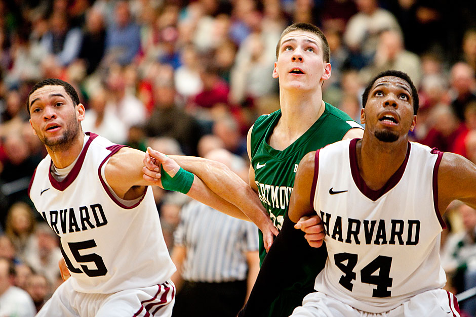 The nationally ranked, Harvard Mens basketball team hosted Dartmouth College on Saturday, January 7, 2012. The Crimson won 63-47.