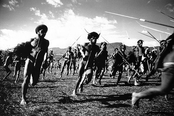 A battle scene from Robert Gardner’s “Dead Birds” (1963), a cinematic study of ritual warfare among the world’s last Stone Age tribes. Images courtesy of Robert Gardner