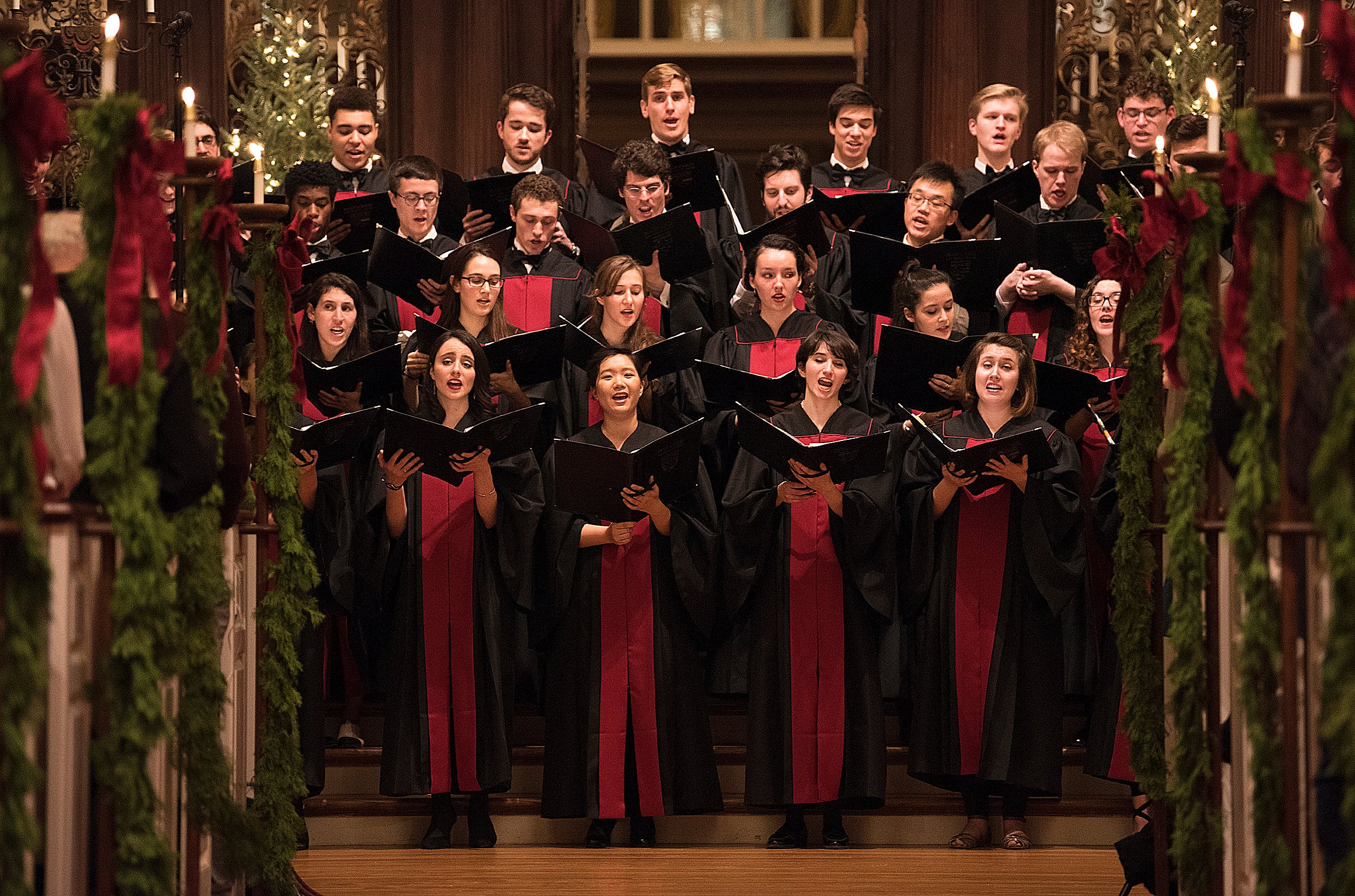 Harvard choir performs.