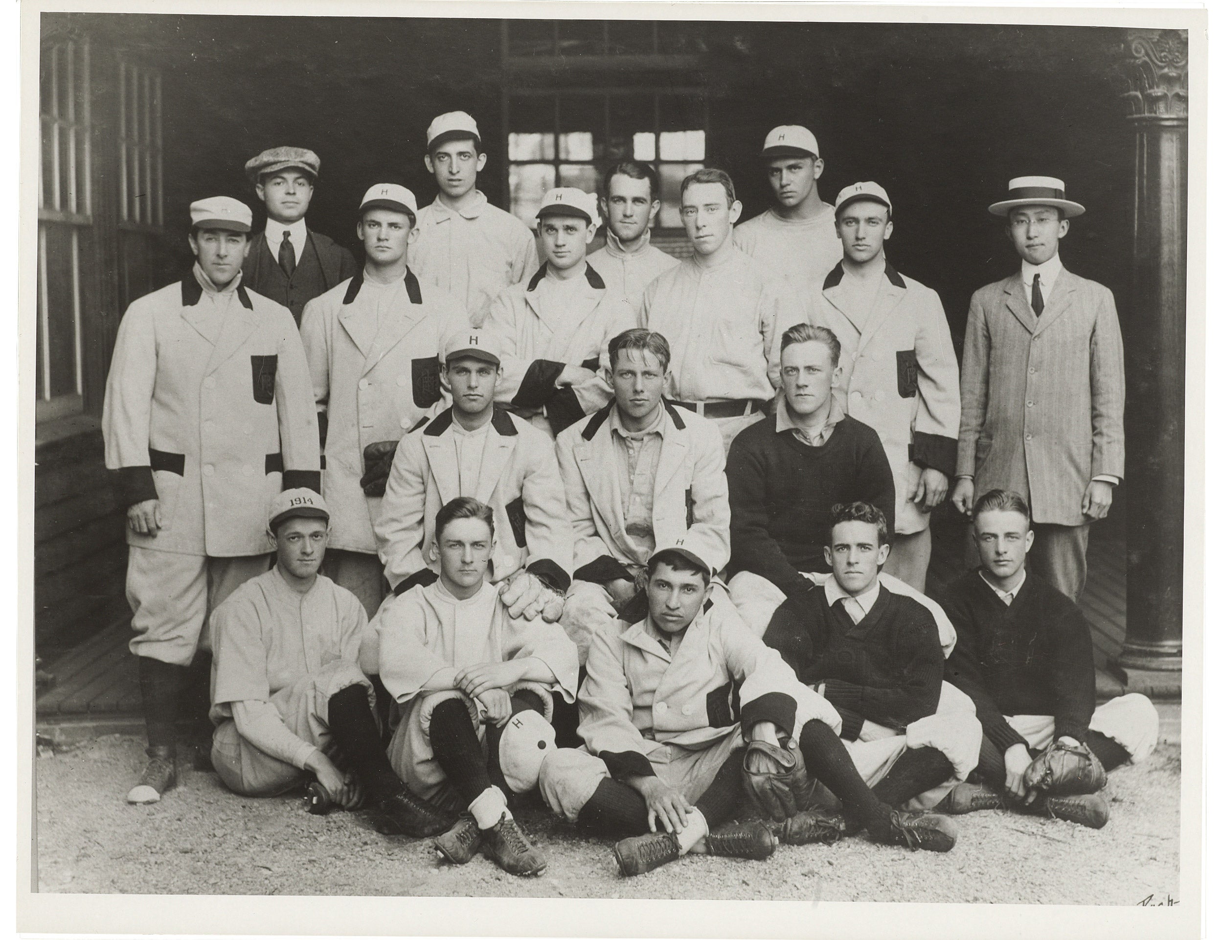 Harvard baseball 1912 team photo.