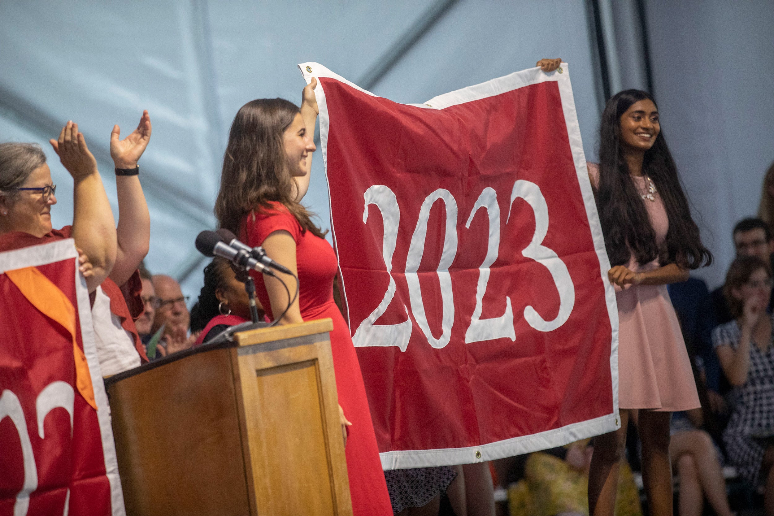Presentation of the Class of 2023 banner