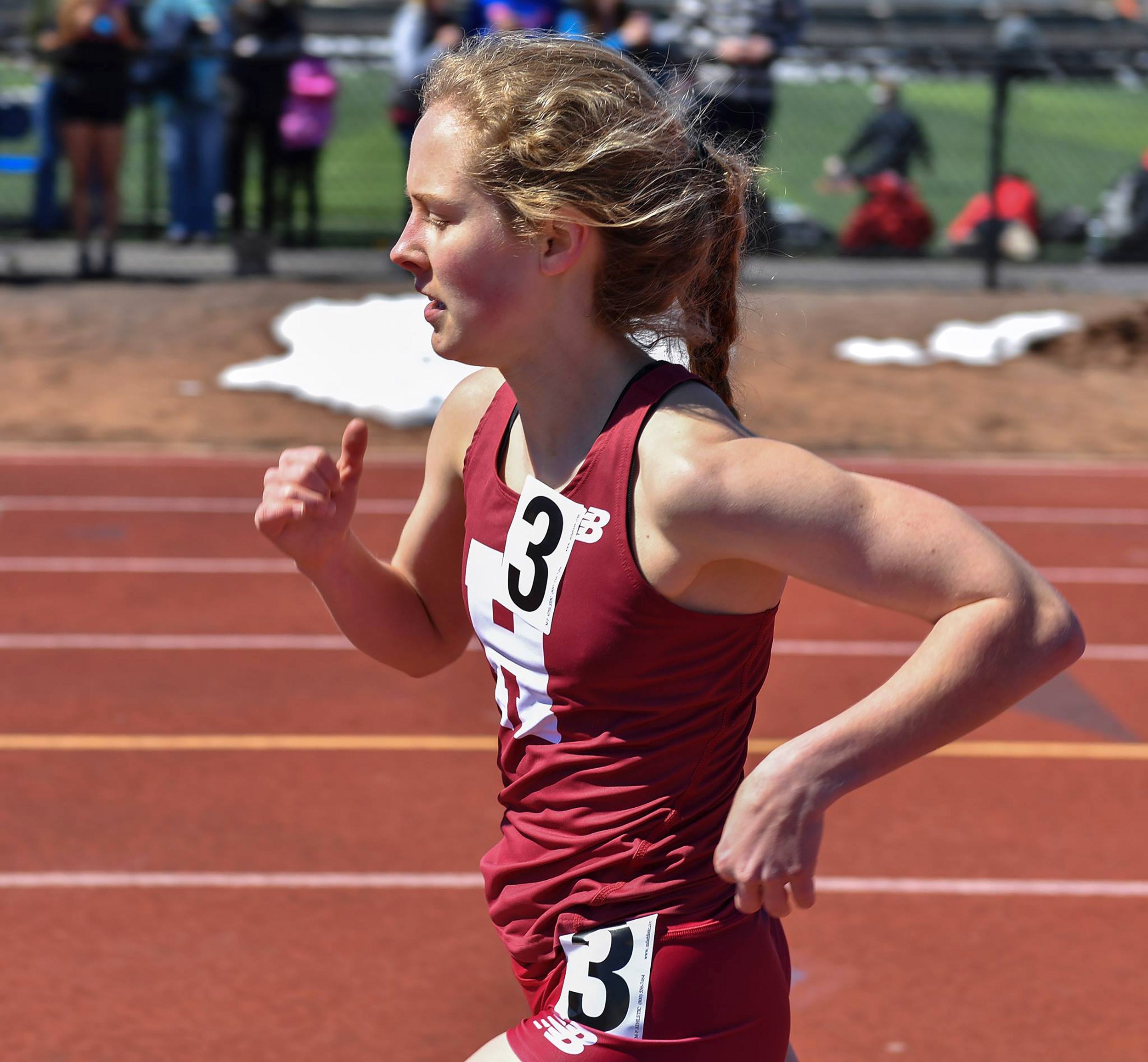 Lauren Spohn running track.