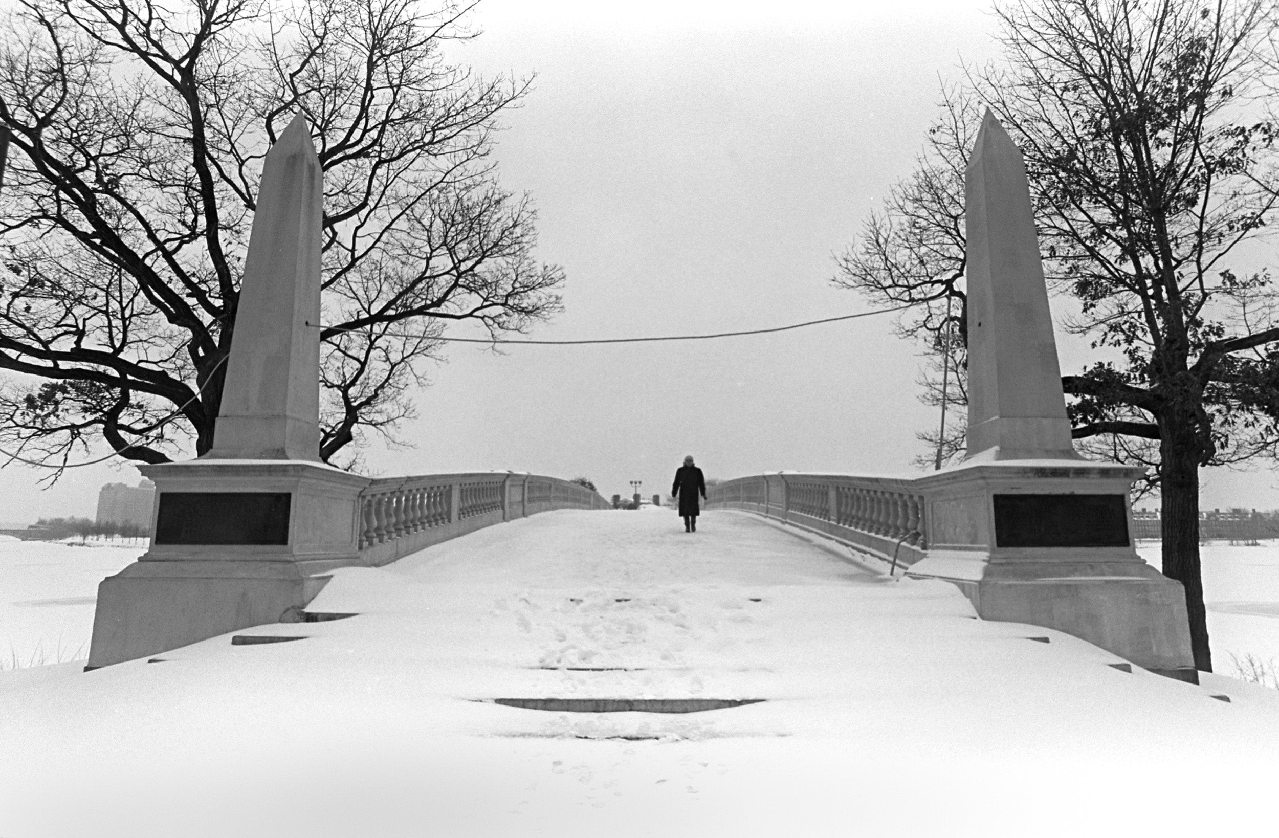 Snow in 1994 on Weeks Bridge.