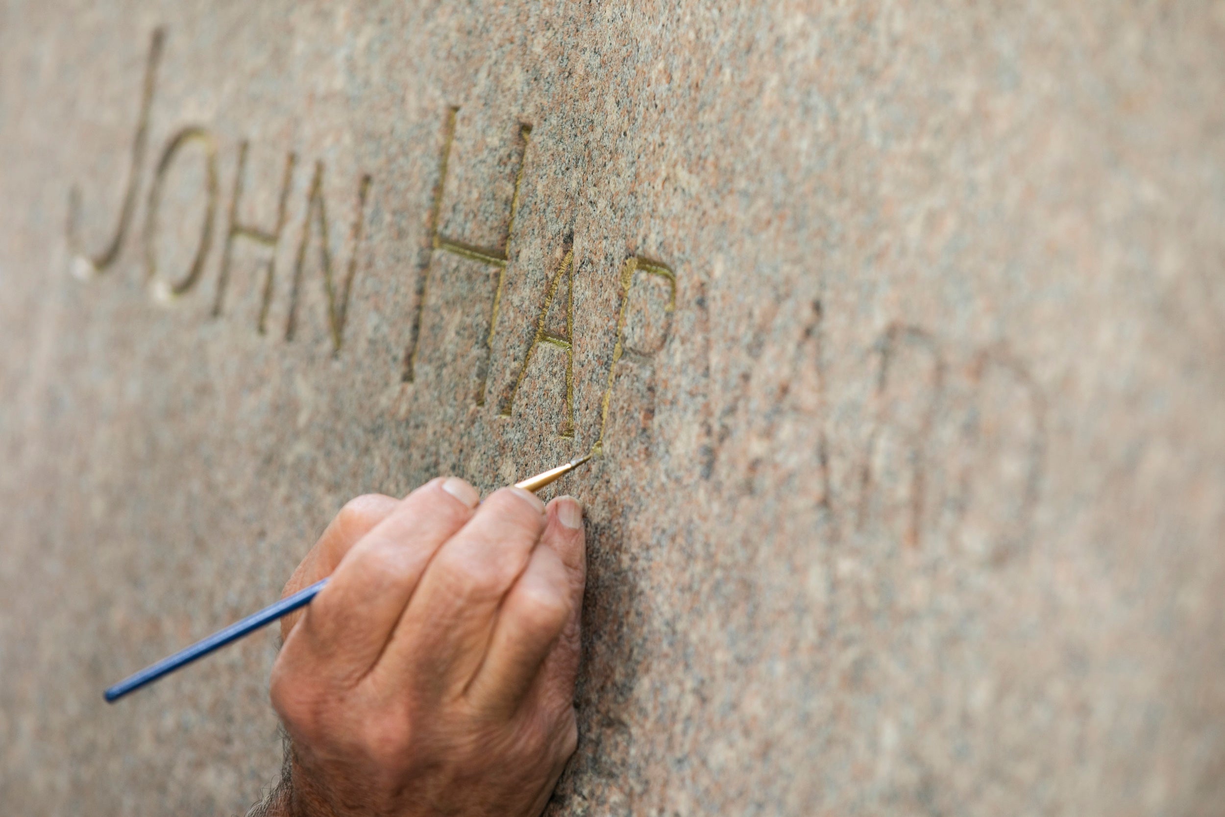 John Harvard engraving.