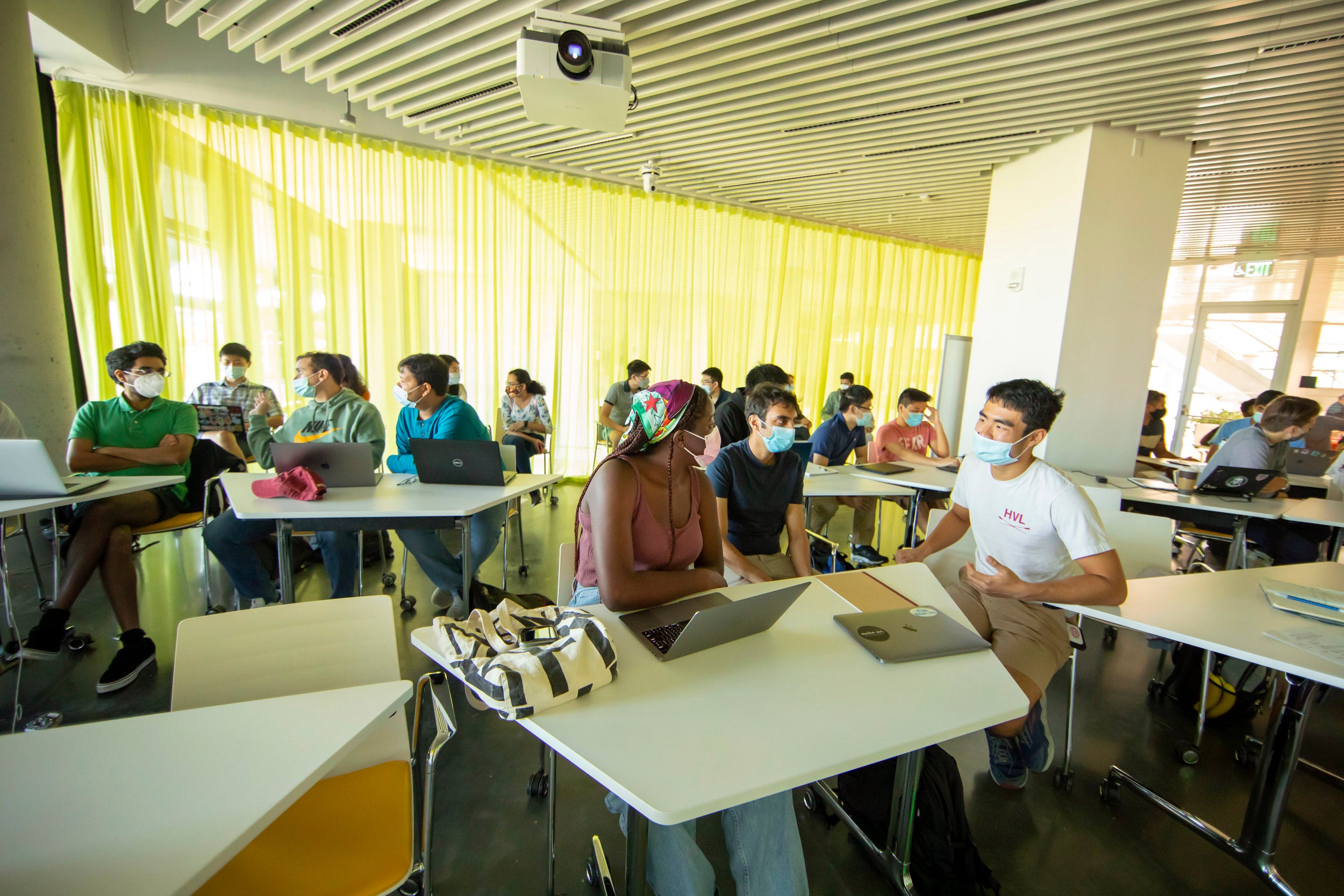 Students in Yaron Singer's "Adaptive Methods in Machine Learning" at the new Science and Engineering Complex.