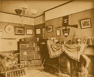 Harvard student room from 1900