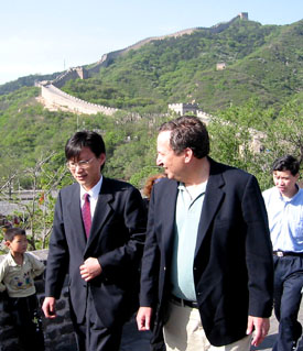 Harvard president Lawrence H. Summers receiving tour of Great Wall of China May 12 outside of