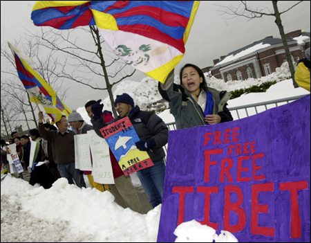 Protesters with Tibetan