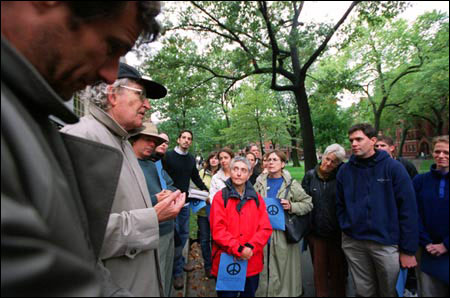Noam Chomsky, peace demonstrators in Harvard