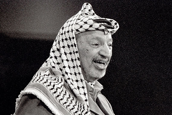 Yasser Arafat, president of the Palestinian National Authority, addresses the JFK Jr. Forum, Oct. 24, 1995. Photo by Martha Stewart
