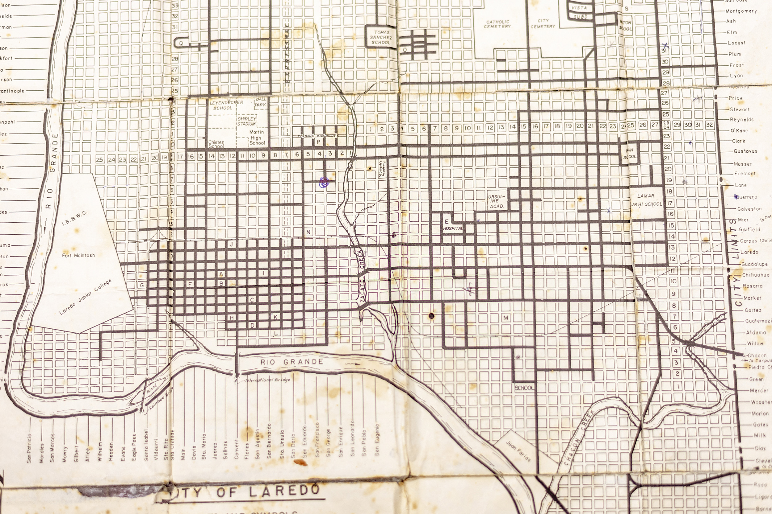 Archival map of Laredo, Texas.