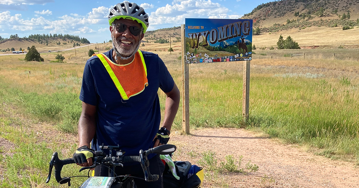 Harvard ornithology professor bicycles across the U.S. — Harvard Gazette