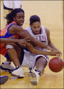 Jessica Holsey '06; Syracuse's Tierra