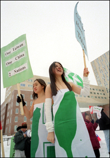 Sophia Lai and Michelle Young 