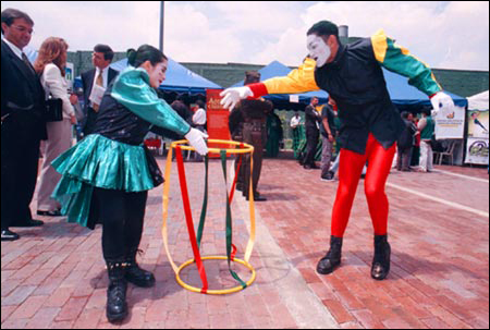 Mimes demonstrating proper rubbish