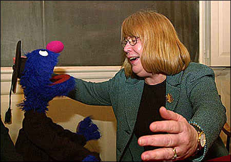 Grover, HGSE Dean Ellen