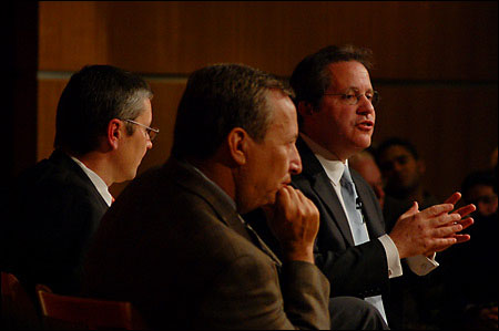 Lawrence H. Summers leads a discussion