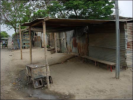 basic dwelling in Tecun Uman