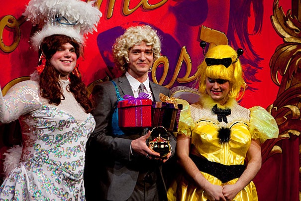 (Cambridge, MA.-- Friday, February 5, 2010)--  Entertainer, Justin Timberlake,  center, was honored and roasted as Man of the Year by the Hasty Pudding Club at Harvard University. Harvard students, Alec Brown, '10 and Tyler Hall, '11, on right gave Timberlake the pudding pot.  Staff Photo Rose Lincoln/Harvard News Office