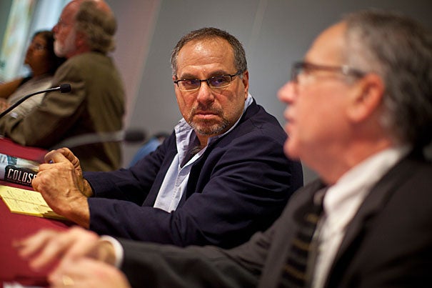 Bruce Gellerman (left), host of the public radio program “Living on Earth,” joined Graduate School of Arts and Sciences Dean Allan Brandt on a panel to discuss science’s seeming inability to stand toe-to-toe with corporate interests over issues of fact when dollars are at stake.