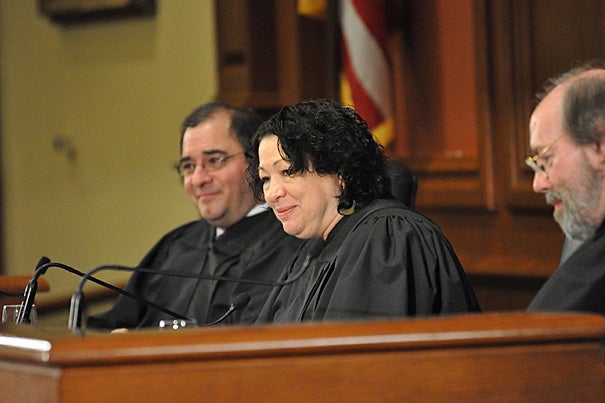 “This is really hard. The hardest thing you could do as a lawyer is to argue before the Supreme Court,” U.S. Supreme Court Justice Sonia Sotomayor told Ames Moot Court competitors. Sotomayor, along with Peter J. Rubin (left), J.D. ’88, of the Massachusetts Court of Appeals and Chief Judge Frank H. Easterbrook of the U.S. Court of Appeals for the Seventh Circuit Court, judged the competition.