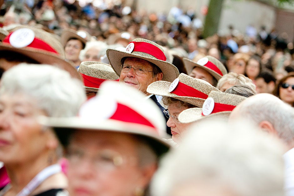 A sea of boat hats worn by the 50th Class Reunion guests in Tercentenary Theatre. Rose Lincoln/Harvard Staff Photographer