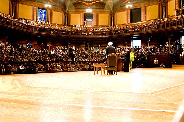 Poet Seamus Heaney (left) last visited Harvard in October 2008, and gave a reading at Sanders Theatre after an introduction by Harvard's Helen Vendler (right). During his decades of part-time teaching at Harvard, Heaney lived at Adams House. 