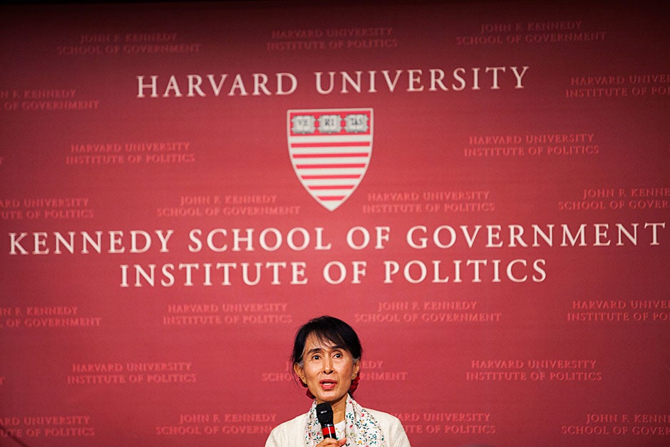 Nobel Peace Prize winner and democracy activist Aung San Suu Kyi delivers the annual Godkin Lecture in the John F. Kennedy Jr. Forum at Harvard Kennedy School. Stephanie Mitchell/Harvard Staff Photographer