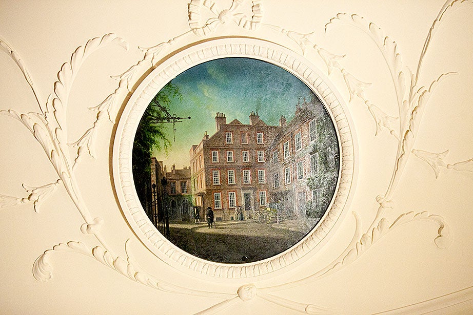Within the Hyde Room, an inset of Johnson House in London is pictured on the ceiling.