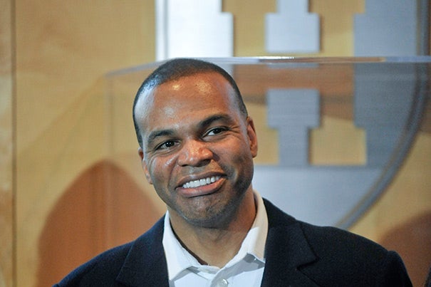Harvard's Tommy Amaker will be inducted into the Washington Metropolitan Basketball Hall of Fame on Sept. 24.