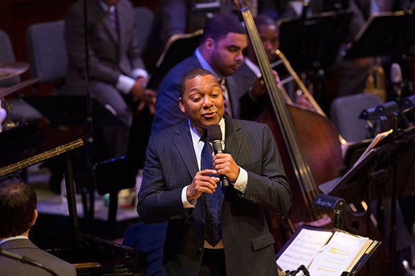 Wynton Marsalis' penultimate lecture and performance in his series “Setting the Communal Table: The Evolution of the Jazz Orchestra” centered on jazz’s exploding popularity from the 1920s to the early ’40s. He performed with the help of pianist Dan Nimmer (photo 2) and an orchestra (photo 3).  
