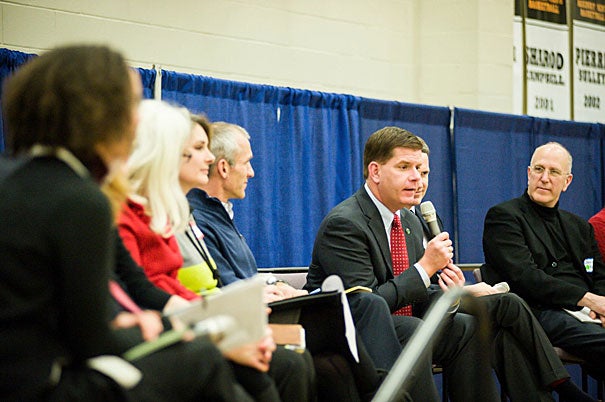 Boston Mayor-elect Marty Walsh (photo 1), well-supported by Harvard affiliates, broke into 11 idea-generating sessions on Saturday at a town hall sponsored by the Rappaport Institute. Moderator and Rappaport Director Edward Glaeser (photo 2) suggested Walsh would be “the most inclusive mayor that I could possibly imagine.”