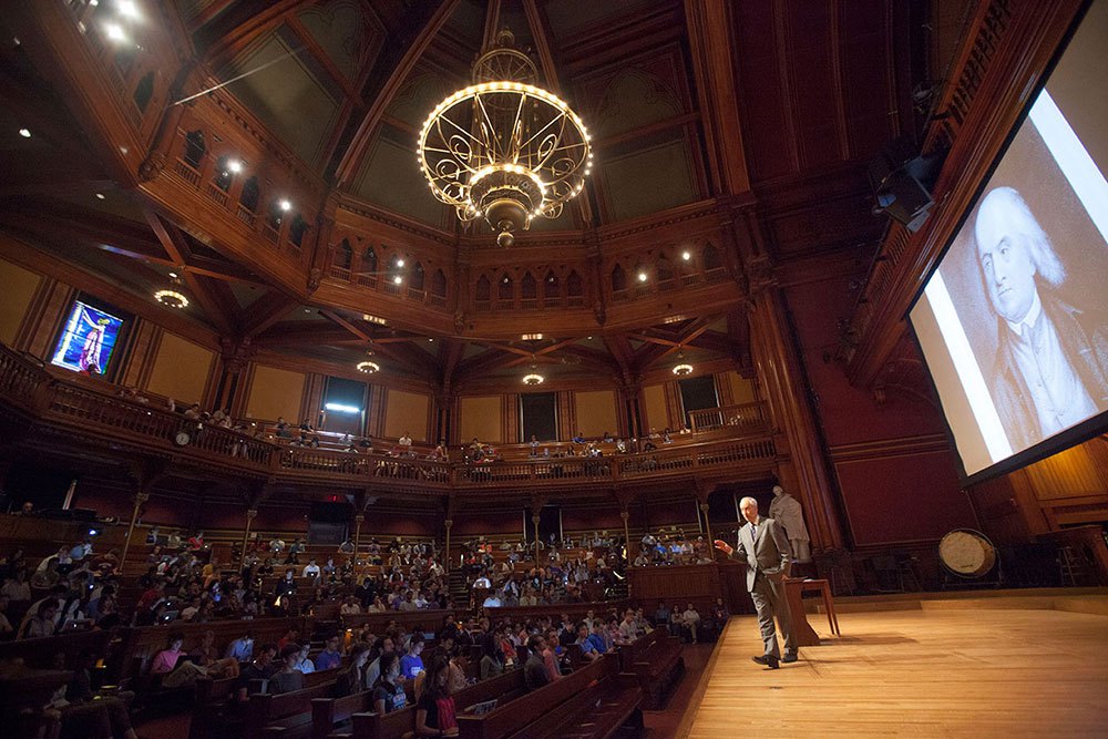 In Harvard visit, author offers an inside look at the powerful, porous NFL  – Harvard Gazette