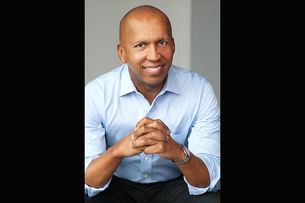 Harvard Kennedy School’s PolicyCast features alumnus Bryan Stevenson, who addresses issues of racial and financial inequality in the U.S. justice system.

