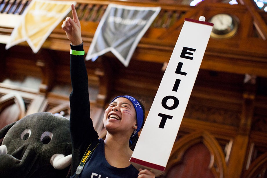 Shori Hijikata ’16 from Eliot House grooves to the music. Stephanie Mitchell/Harvard Staff Photographer