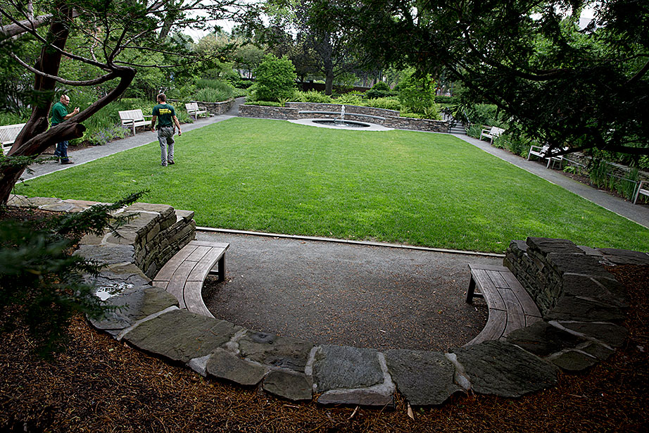 Hidden Spaces The Sunken Garden in Radcliffe Yard Harvard Gazette
