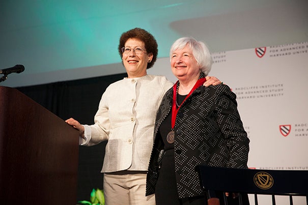Dean Lizabeth Cohen awards Janet Yellen with the Radcliffe Medal.