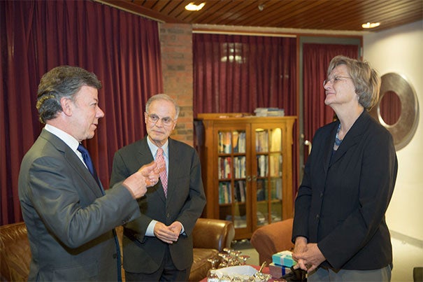 During his 2013 address at Harvard, Juan Manuel Santos, president of Colombia (from left), spoke to Jorge I. Domínguez, Antonio Madero Professor for the Study of Mexico, and Harvard President Drew Faust. Santos was awarded the 2016 Nobel Peace Prize this morning.