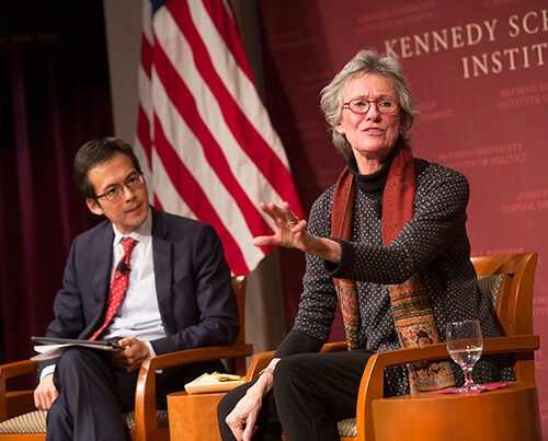 Noted UC-Berkeley sociologist Arlie Hochschild (right) and Kennedy School Academic Dean Archon Fung converse on her study of the issues underlying the anger felt by conservative whites and the paradoxical relationship between the truth and their perceptions.