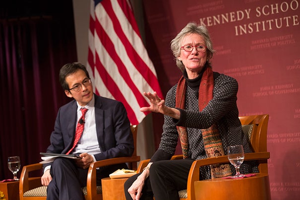 Noted UC-Berkeley sociologist Arlie Hochschild (right) and Kennedy School Academic Dean Archon Fung converse on her study of the issues underlying the anger felt by conservative whites and the paradoxical relationship between the truth and their perceptions.