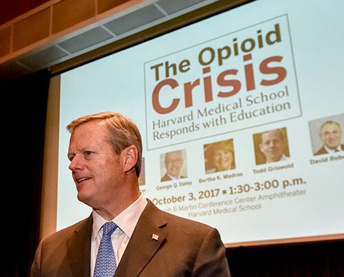 Gov. Charlie Baker joined HMS faculty members in discussing the opioid crisis and the role physician education must play in fighting it.