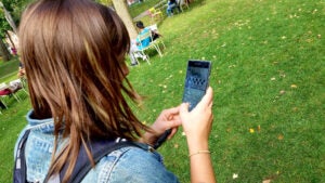 Harvard student Alexis Hartford tests the app