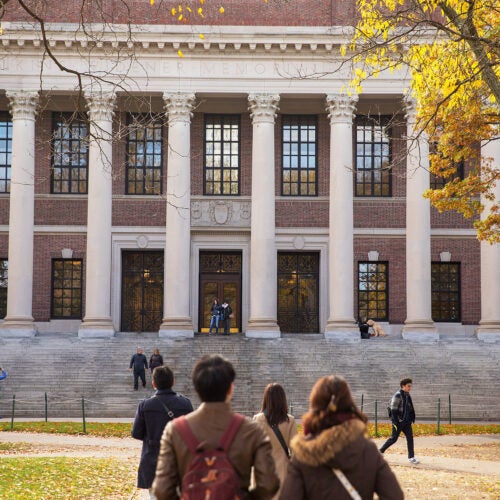 A record 42,742 students applied for admission to Harvard’s Class of 2022, breaking last year’s record of 39,506 for the current freshman class. 