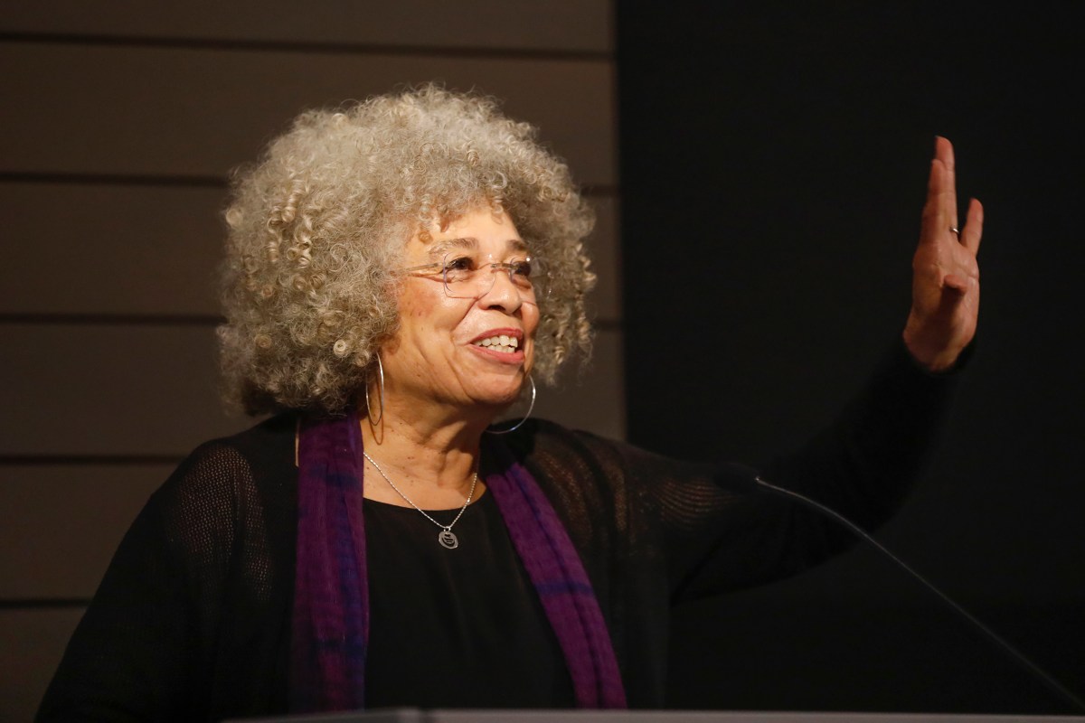 Angela Davis Speaks On Immigration At Harvard Harvard Gazette - 