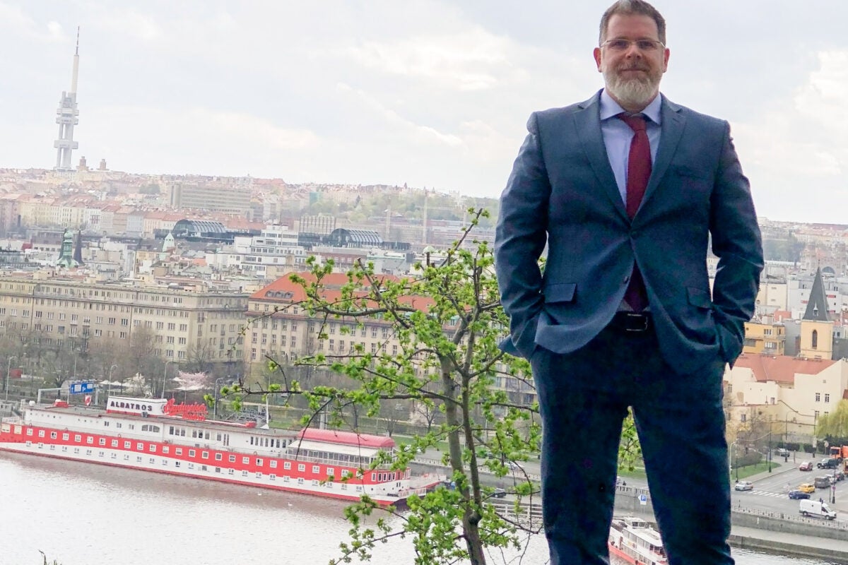 There were many twists and turns before Oren Varnai, graduating from the Harvard Chan School’s mid-career master of public health program, landed in Prague as a Foreign Service officer at the U.S. Embassy.