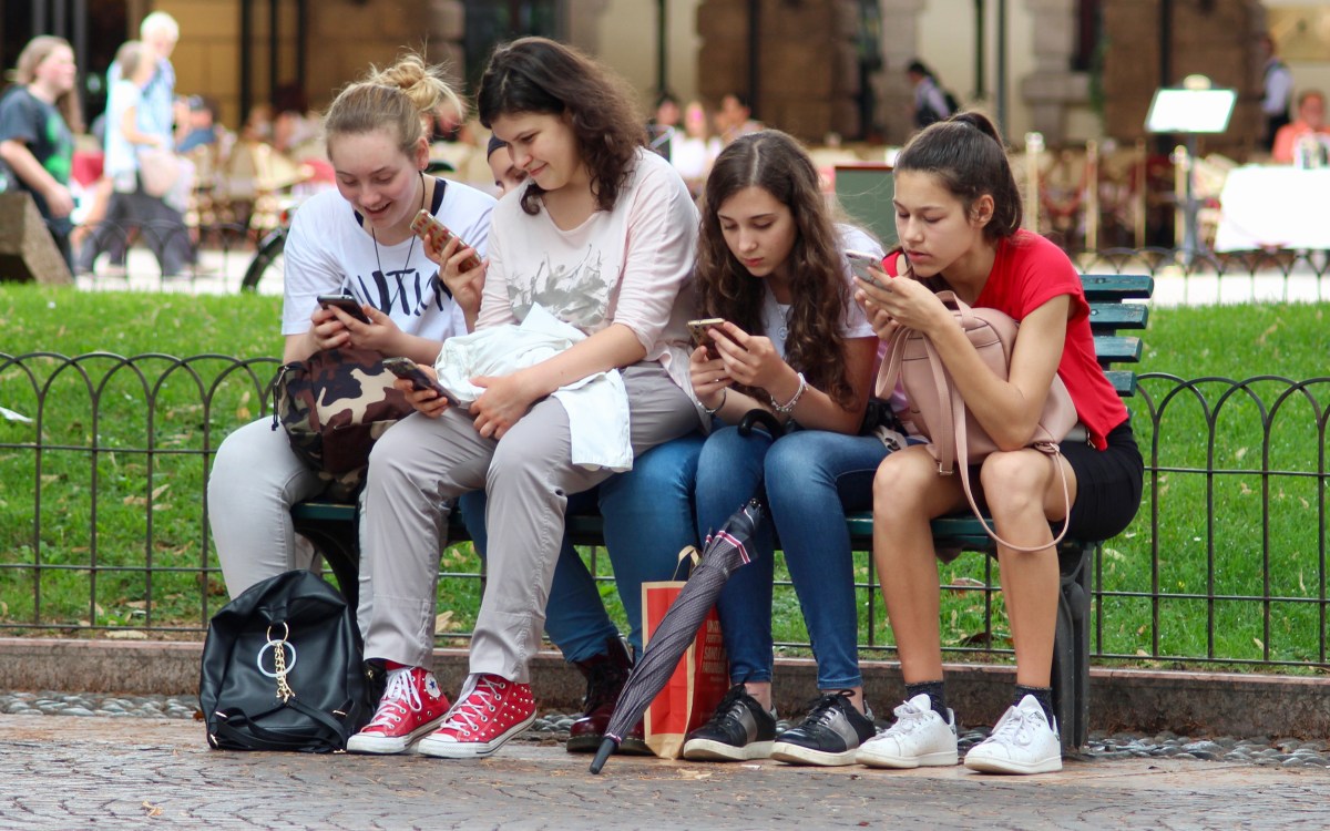 Teens on smartphones