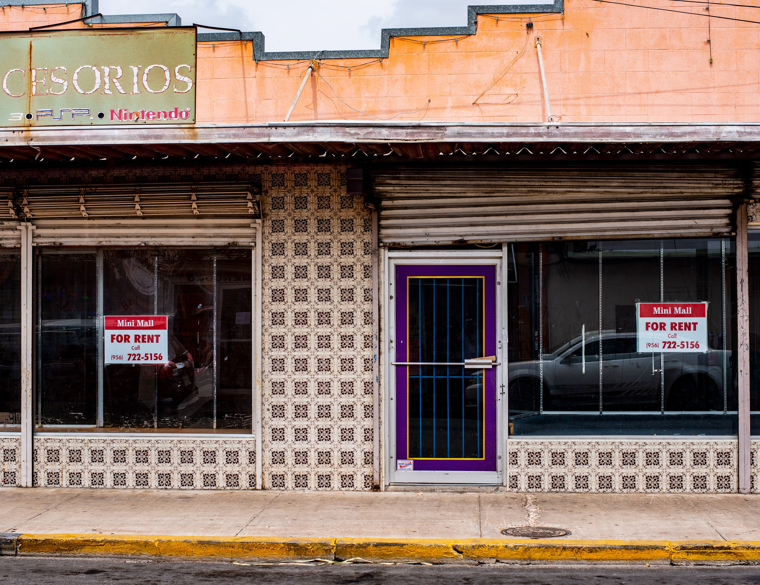 Storefront in Laredo, Texas.
