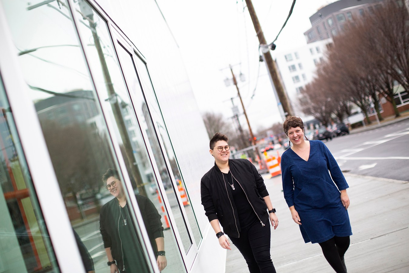 Kat Nakaji and Bree Edwards outside Harvard's ArtLab.