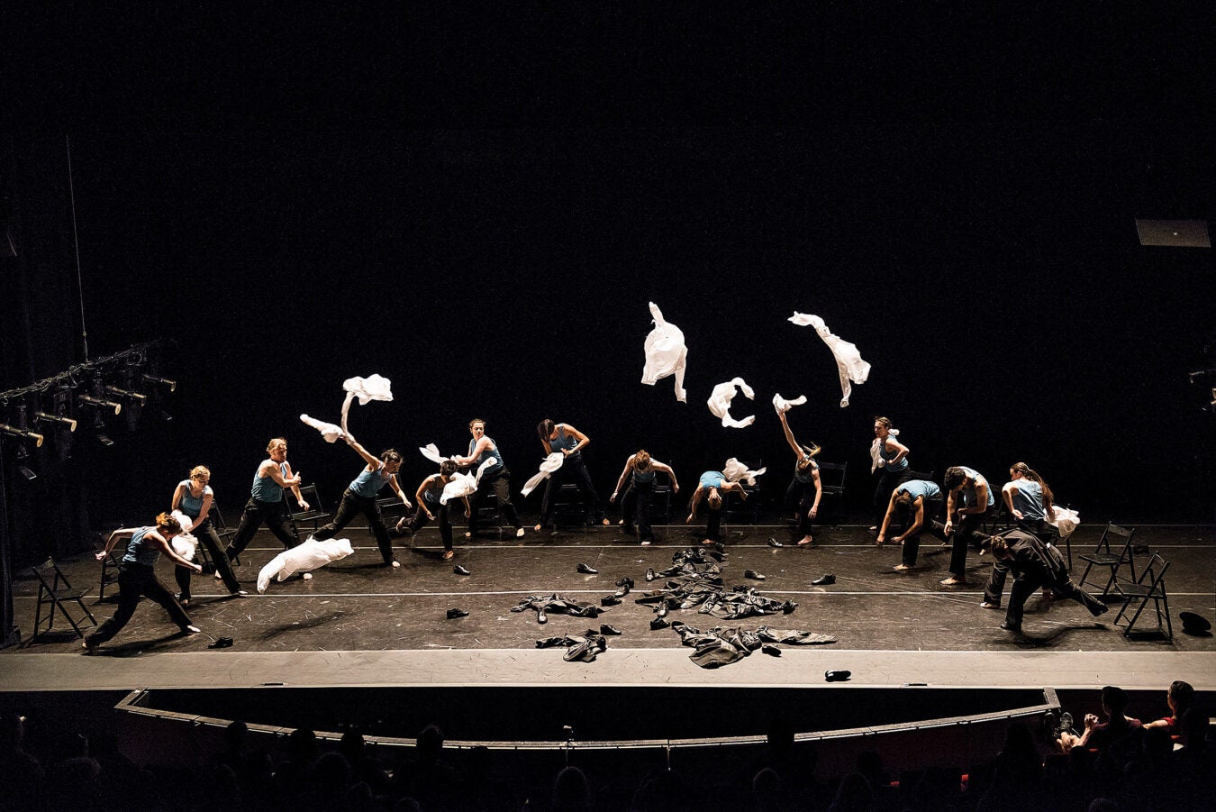 Harvard Dance Project performs Ohad Naharin’s "Echad Mi Yodea" at Farkas Hall in spring 2017.
