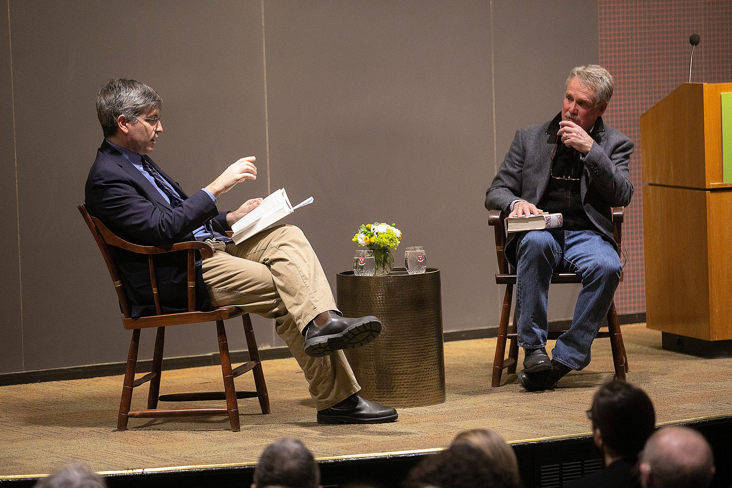 Carl Zimmer, left, and David Quammen in conversation